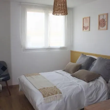 Daire Apptartement Neuf - Situation Ideale - Balneo - Parking