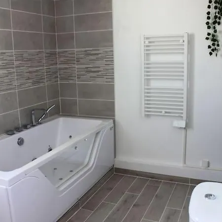 Apartment Neuf - Situation Ideale - Balneo - Parking *