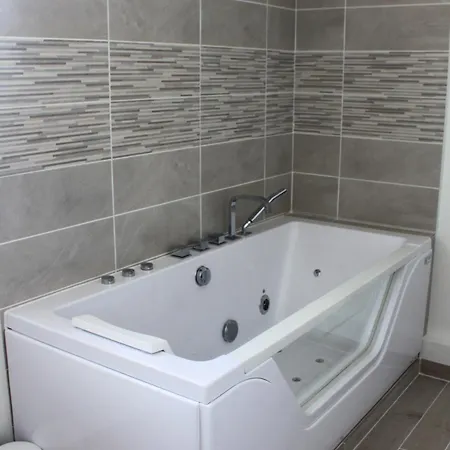 Apptartement Neuf - Situation Ideale - Balneo - Parking