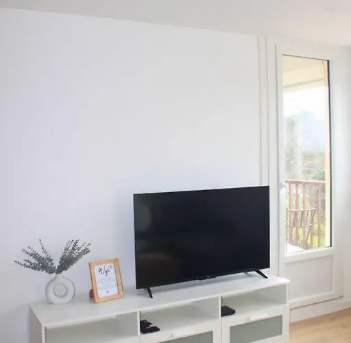 Apptartement Neuf - Situation Ideale - Balneo - Parking アパート *